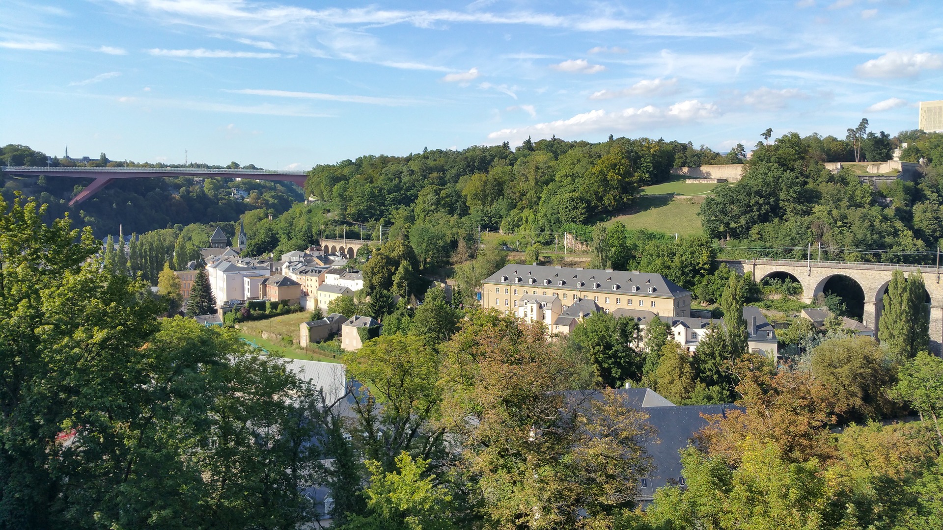 luxembourg-1164657_1920